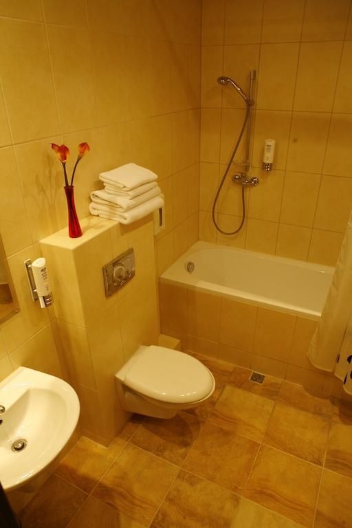 Hotel Zorza Namysłów 객실 사진