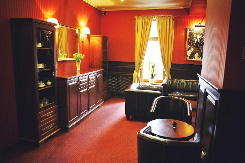 Hotel Zorza Namysłów 외부 사진